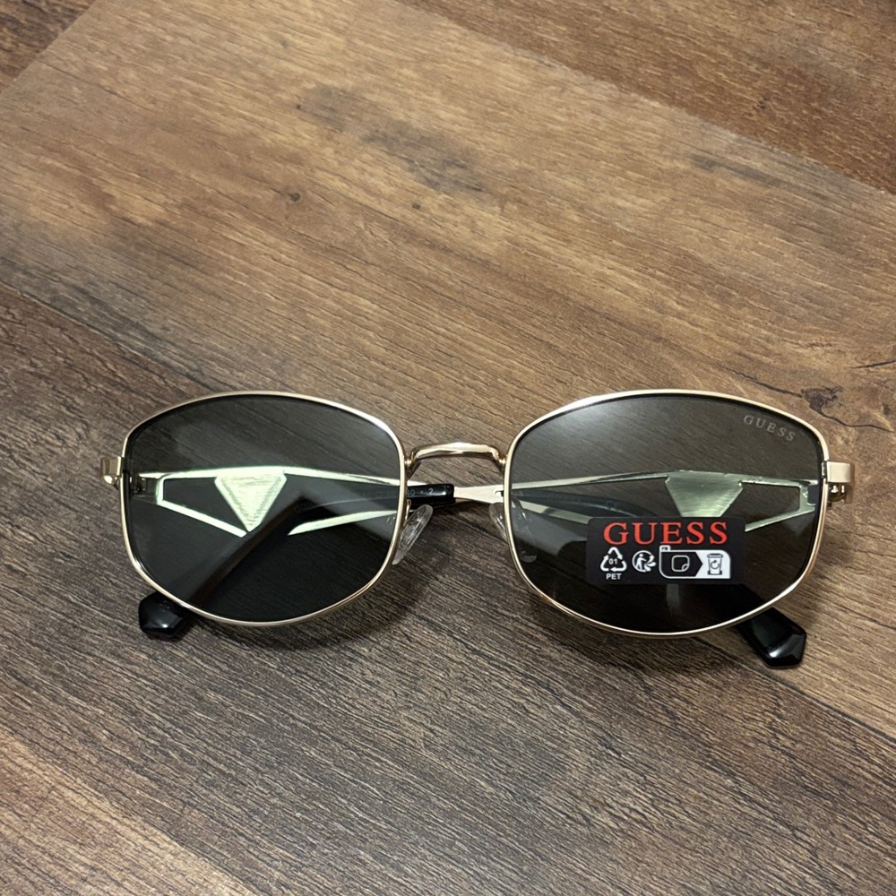 NWT Guess Sunglasses
